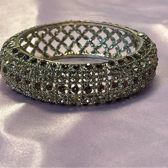 Sparkling Rhinestone Bracelet - Picture 6 of 6
